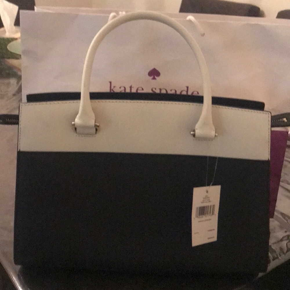 Brand new Kate spade handbag, black and white